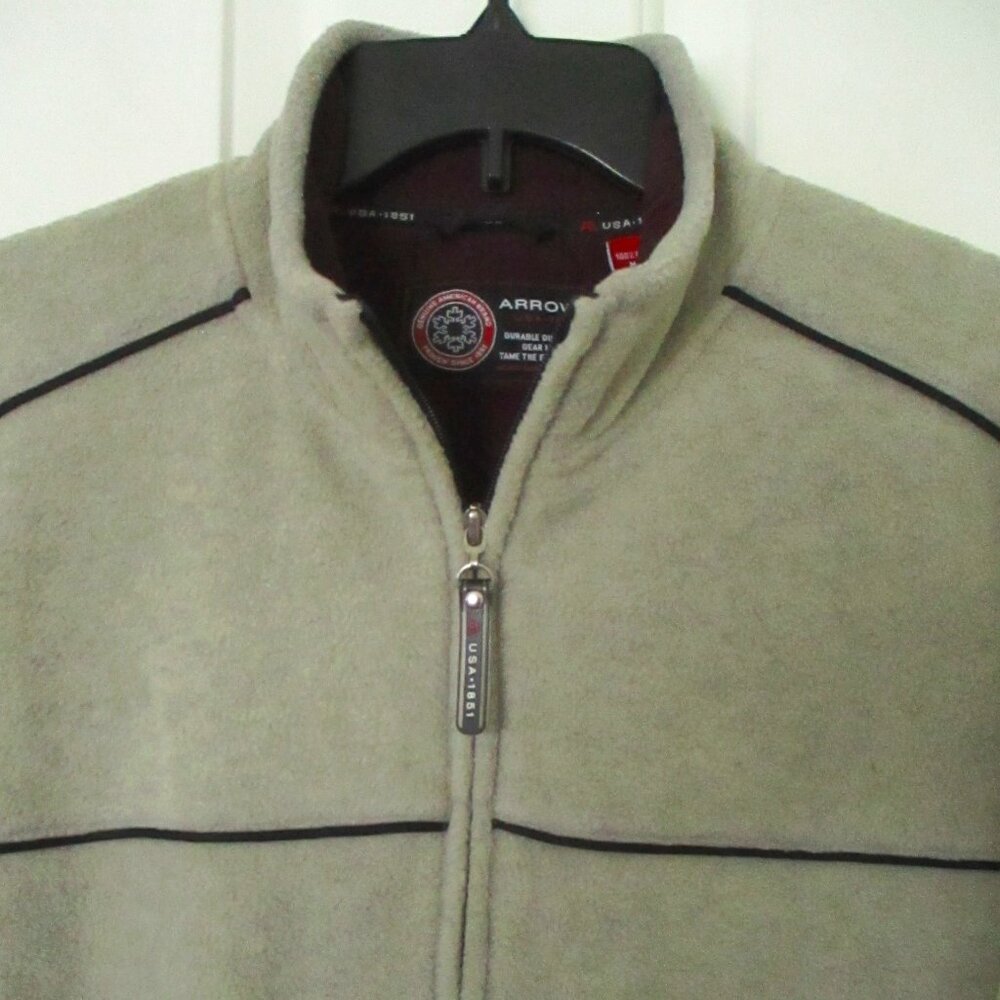 Arrow Mens L/S Fawn Full Zip Nylon Lined Winter Weight Fleece NWOT - Medium